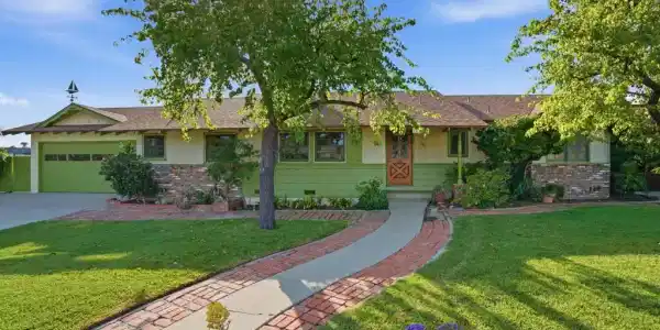 189 Teloma Drive