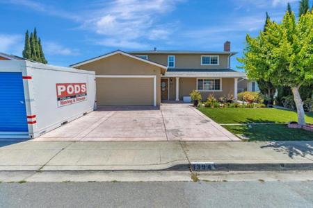 1394 GLACIER Drive