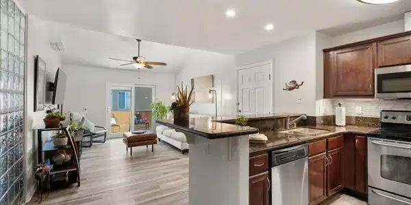 5402 Balboa Arms Dr