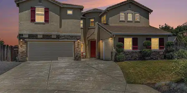 140 Ridge Crest Ct