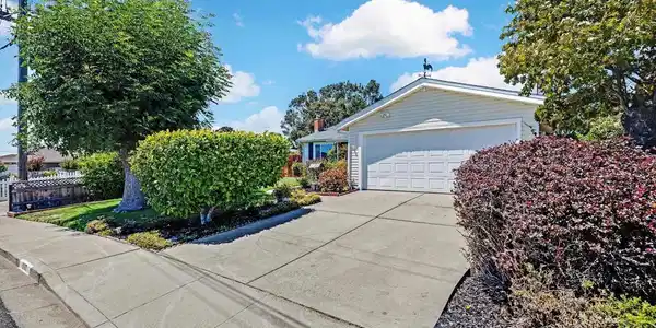 2107 Murphy Dr