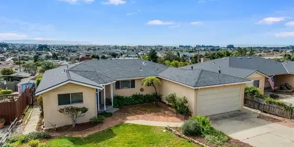 1245 Newport