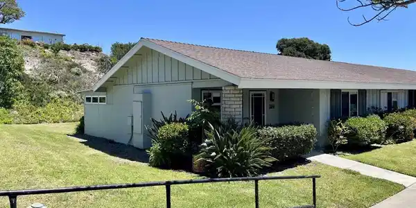 3760 Vista Campana S