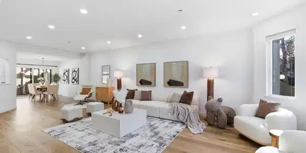 982 La Mesa Terrace
