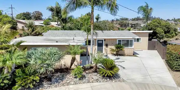 7912 Blue Jay Place
