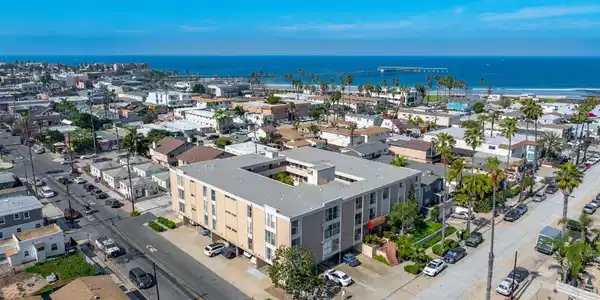 5015 Cape May