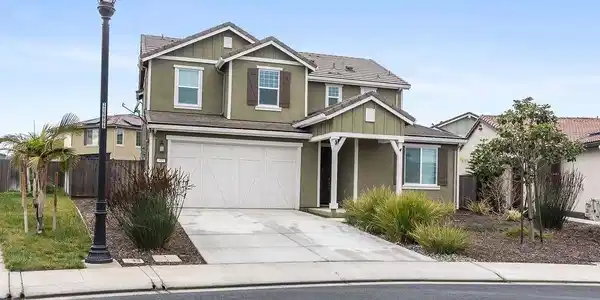 405 Avanti Way
