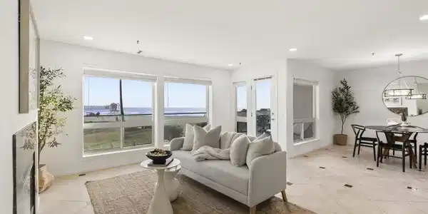 714 Seacoast Dr