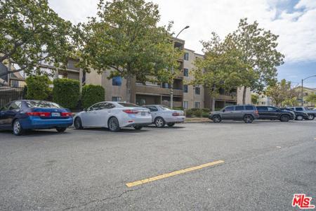1450 Locust Avenue