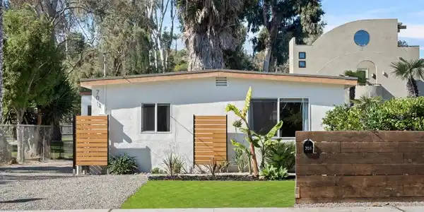 701 Valley Ave