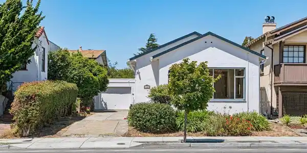 1129 Marin Ave