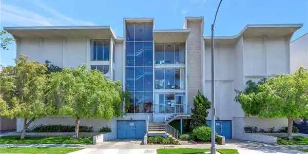 444 Obispo Avenue