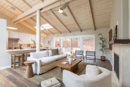 4095 Pine Meadows Way
