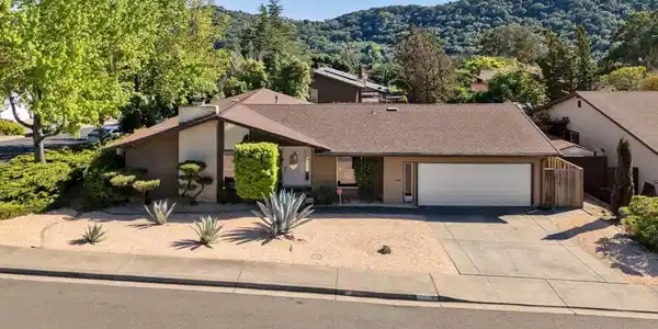 2651 Tamalpais Dr
