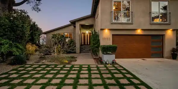 12902 Biscayne Cove