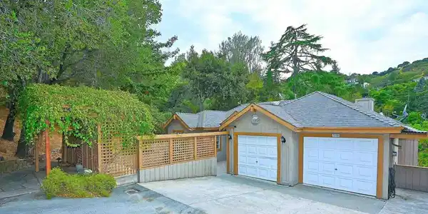 1199 Panoramic Drive
