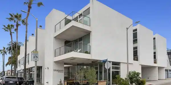 1121 Abbot Kinney Boulevard