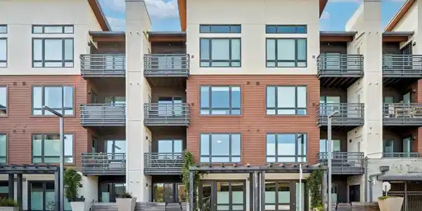 400 El Camino Real