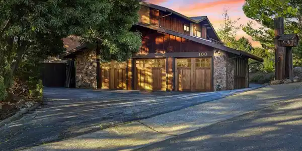 100 Rizal Drive
