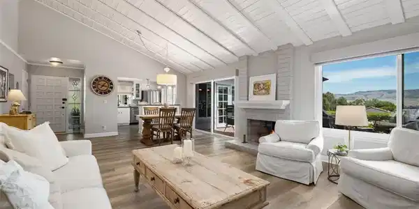 32452 Spyglass Court