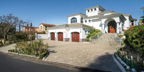 5848 Meadows Del Mar