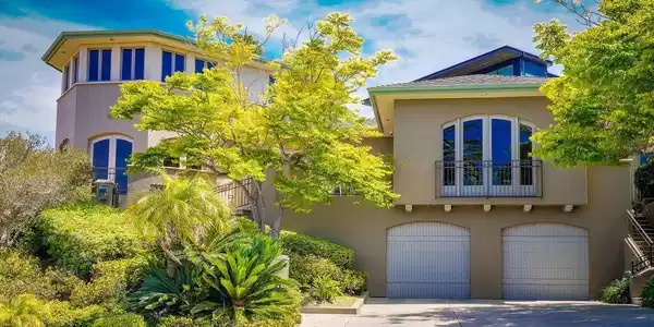 5931 La Jolla Corona