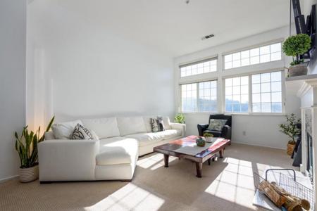 129 Outlook Circle