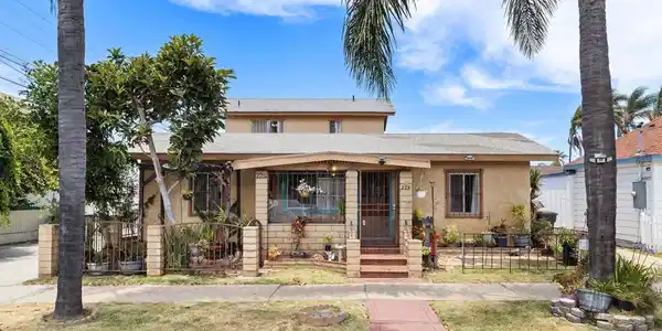 229 E 6th Street