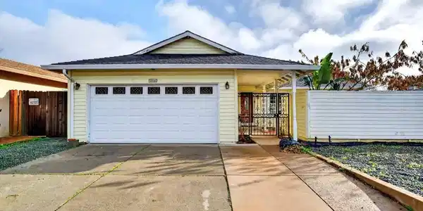 2737 Barcelona Cir