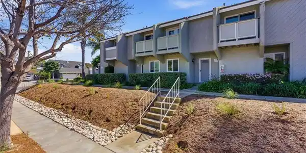 8276 Constantine Drive