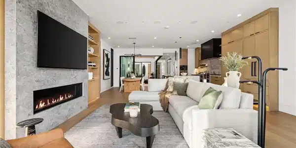412 Heliotrope