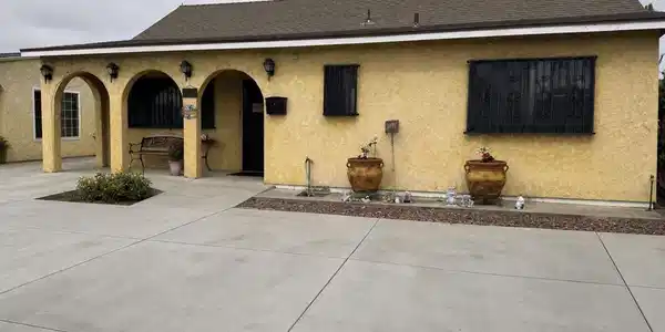 1214 S Ventura Road