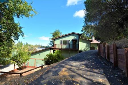 305 Lindsey Drive