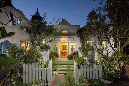 27002 Avenida Las Palmas