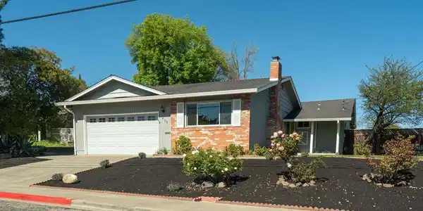 410 Fensalir Ave