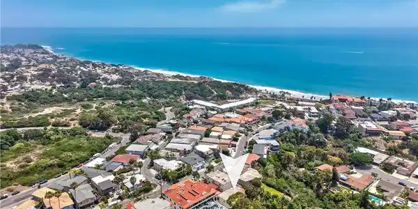 212 Avenida Montalvo