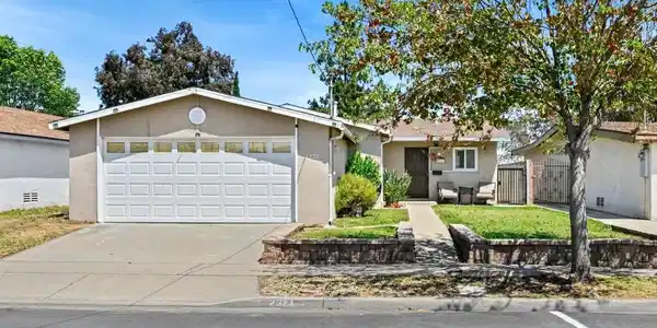 2321 Judson St.