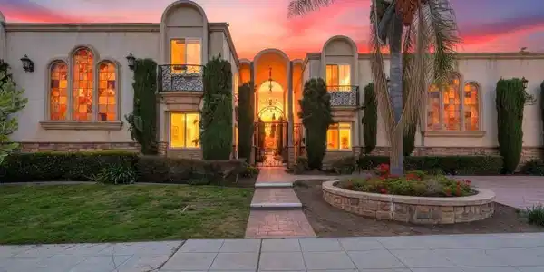 3562 Marlborough Ave.