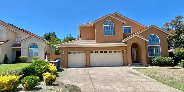 1912 Medicine Mountain Court