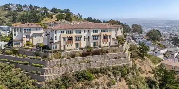3001 Ocean View Court