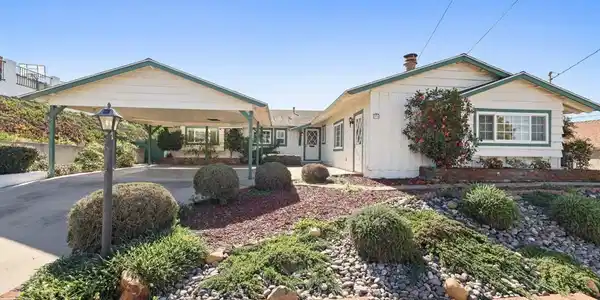 376 Roman Way