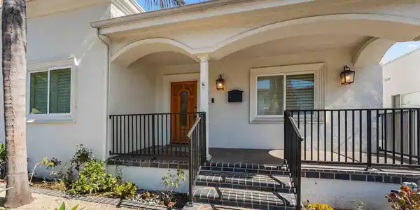 1280 W 8th Street