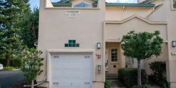 4173 El Camino Real