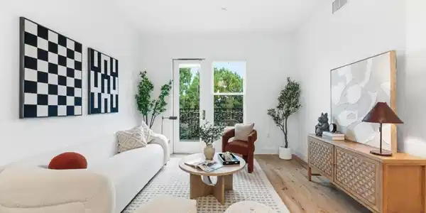 1101 W El Camino Real