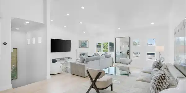 401 Seaward Road