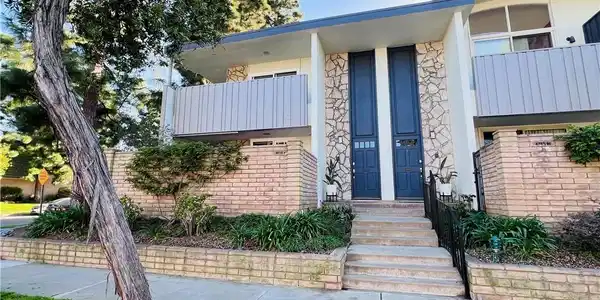 4745 La Villa Marina