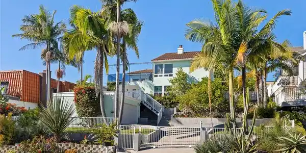115 E Avenida Cornelio
