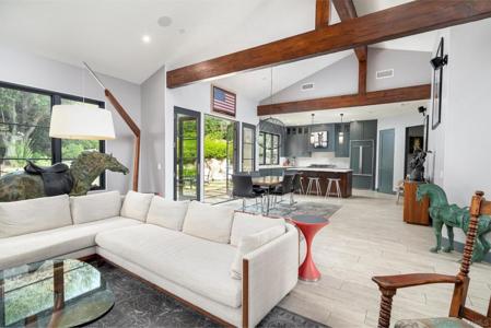 6154 Camino Selva