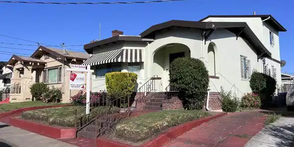2526 64th Ave