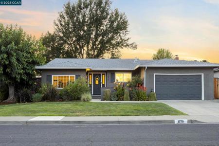 1579 Dianda Dr
